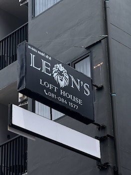 Leon's Loft House,,2 star