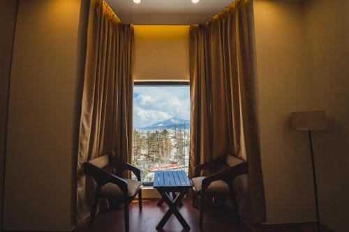 chinar wood cottage