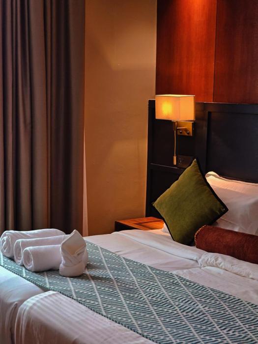 moon hotel