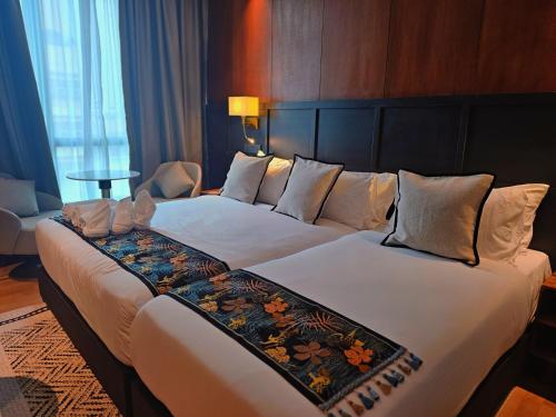 moon hotel