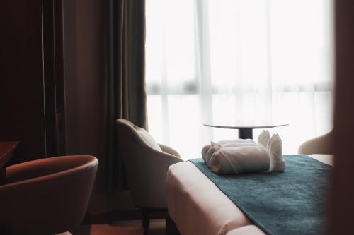 moon hotel