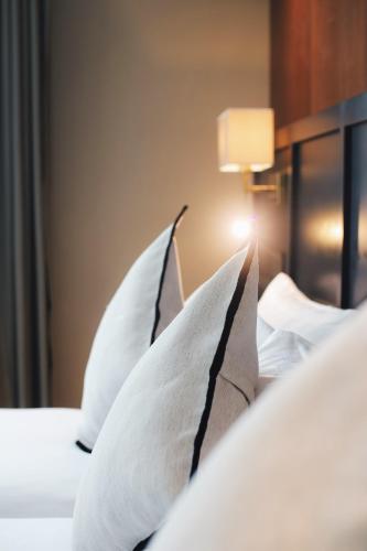moon hotel