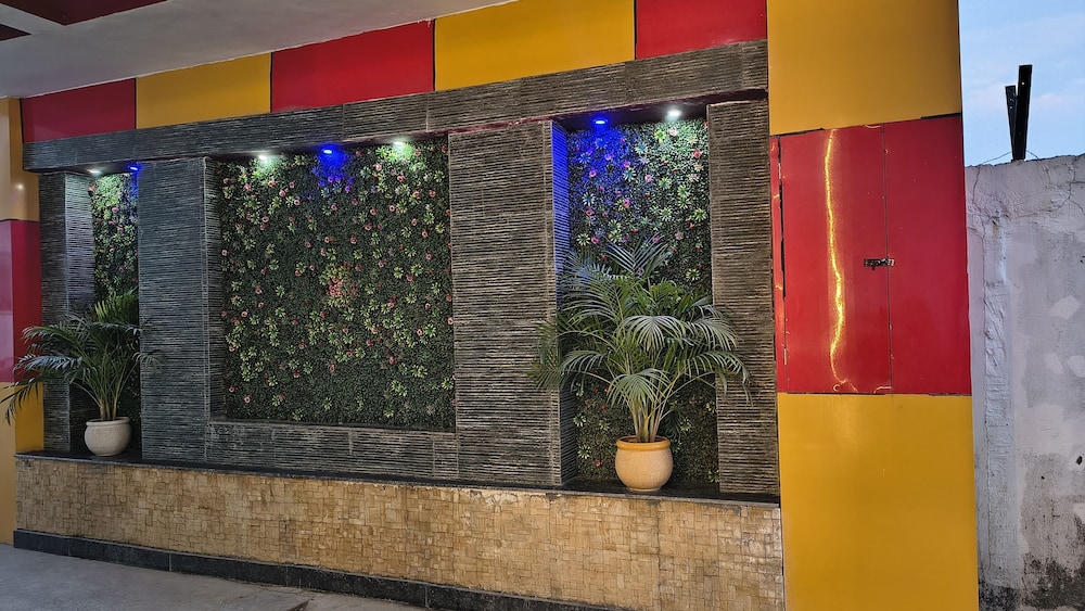 hotel krishna palace