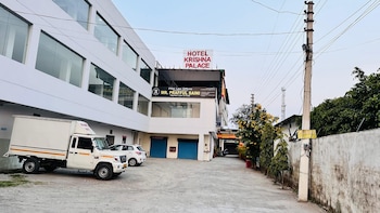 hotel krishna palace