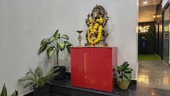 hotel krishna palace