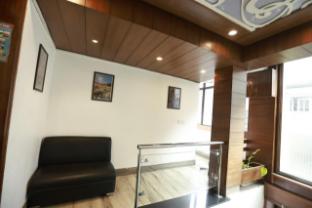 nova mayfield hotel at mall road