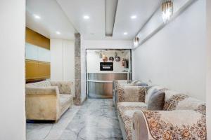 super townhouse ambegaon road katraj formerly white castle