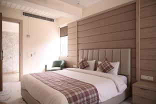 shalom a boutique hotel