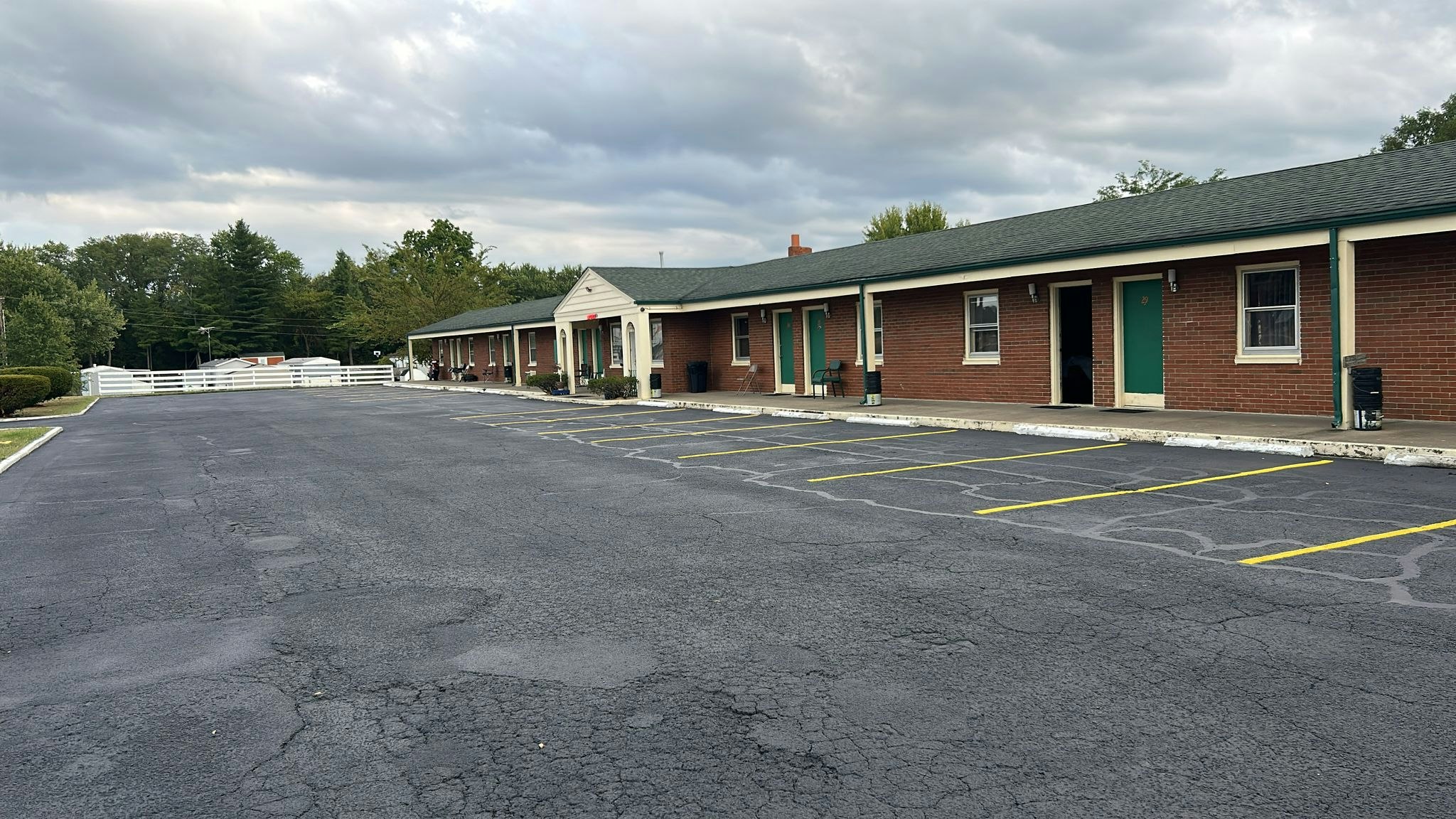 hillcrest motel by oyo aurora in near lawrenceburg
