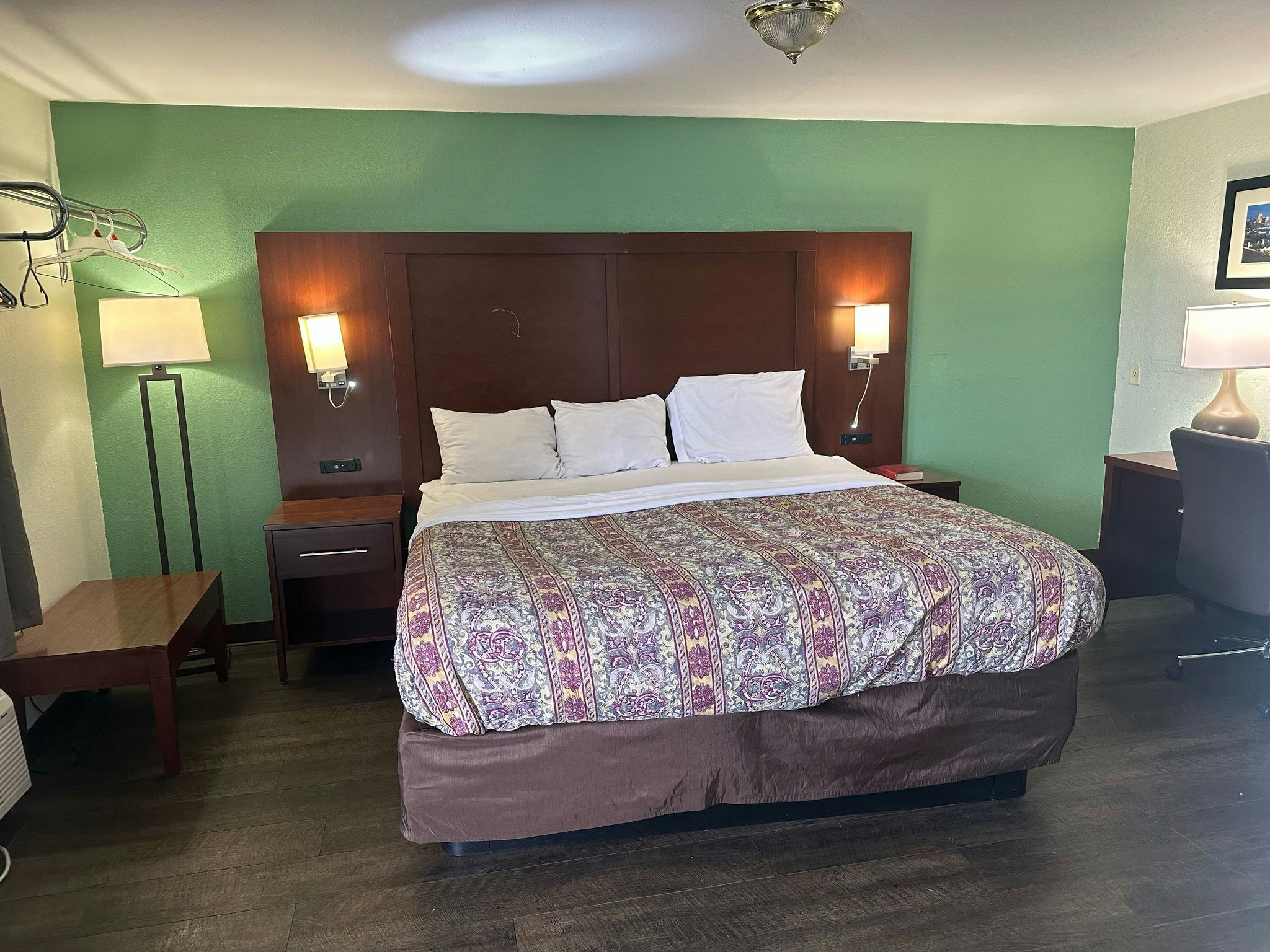 hillcrest motel by oyo aurora in near lawrenceburg
