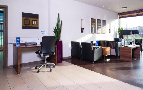 holiday inn express lincoln city centre an ihg hotel