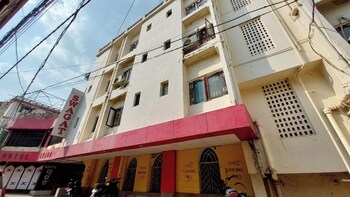 dhamstay hotel swagat premium bhubaneswr