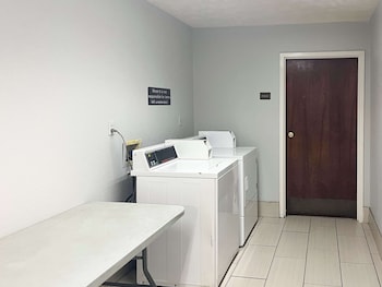 motel 6 canton ms