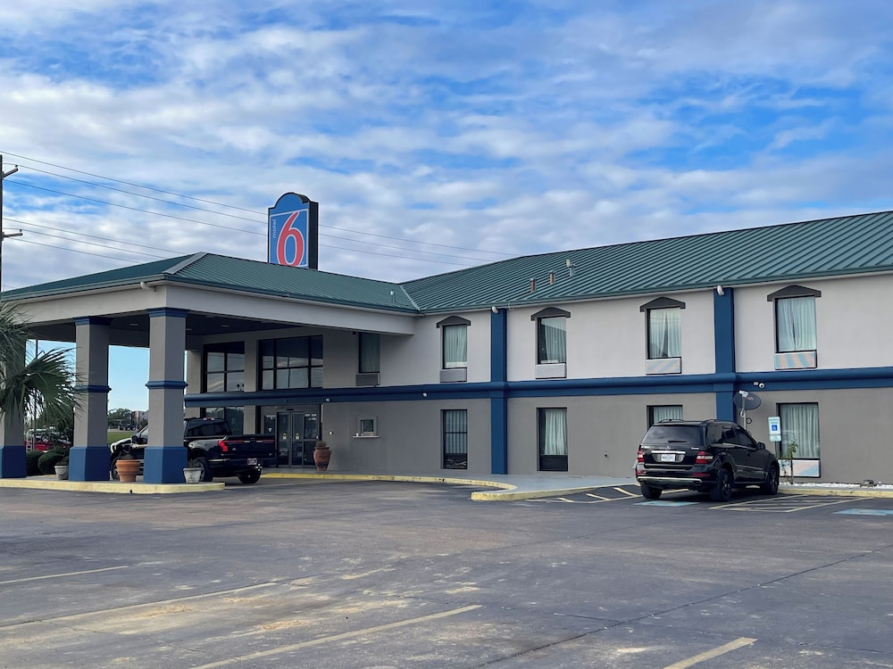 motel 6 canton ms