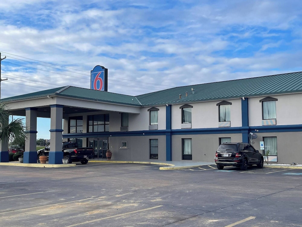 motel 6 canton ms