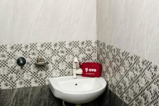 Hotel O Relax Inn,,3 star