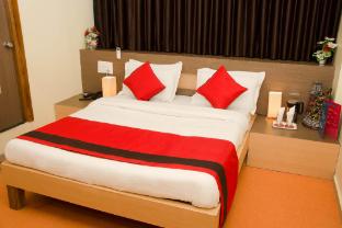 Hotel O Relax Inn,,3 star