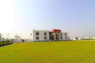 hotel blueberry resort bhilwara