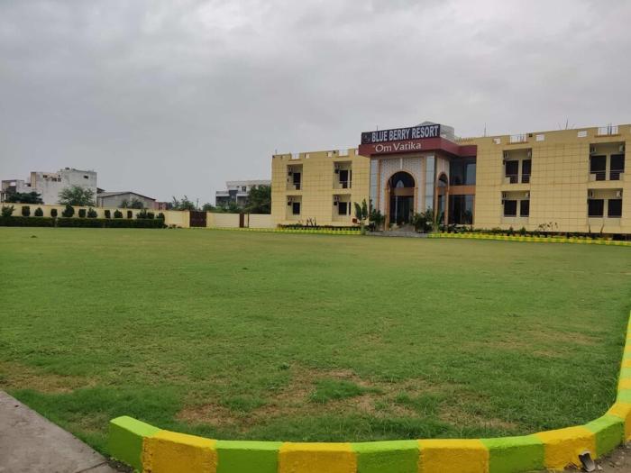 hotel blueberry resort bhilwara