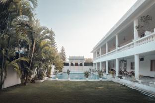 victoria mansion