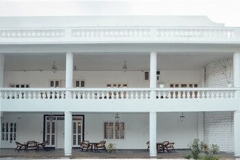 victoria mansion