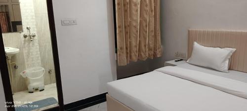 the ashish luxury stay