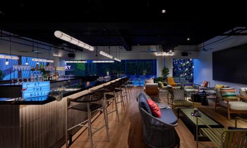 moxy kuala lumpur chinatown