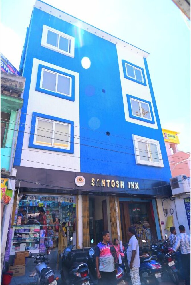 dhamstay hotel santosh inn near temple