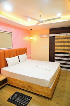 dhamstay hotel santosh inn near temple