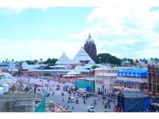 dhamstay hotel santosh inn near temple