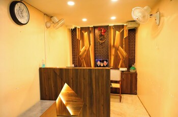 dhamstay hotel santosh inn near temple