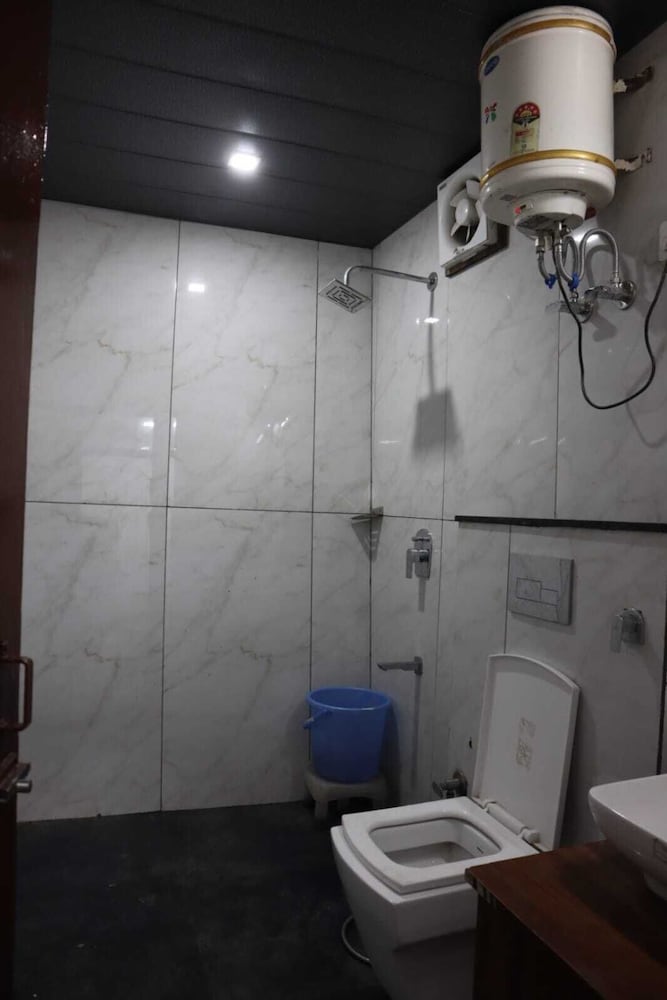 hotel everest highland by krishiv