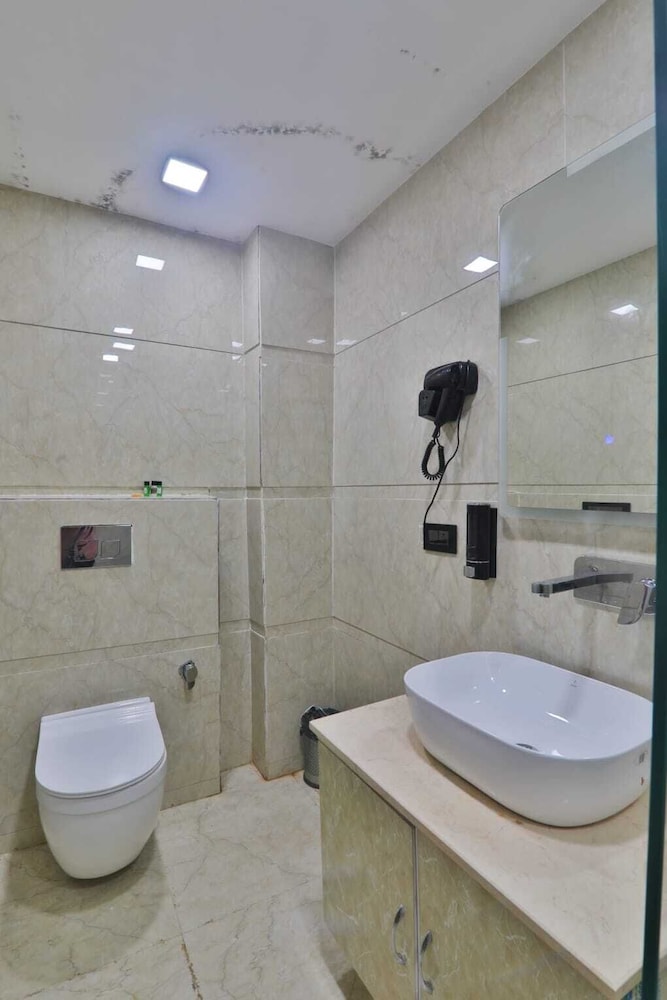 hotel rs grand