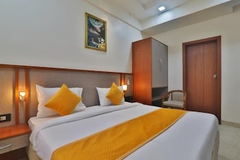 hotel rs grand
