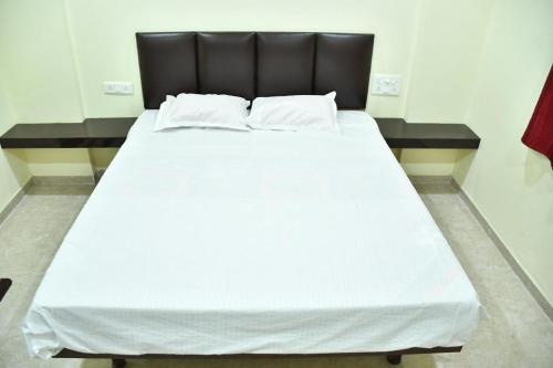 hotel kalika residency akkalkot