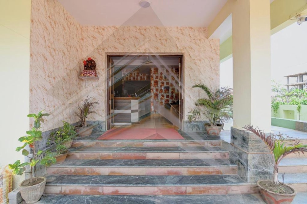 dhamstay hotel asish near sea beach puri