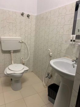 dhamstay hotel asish near sea beach puri