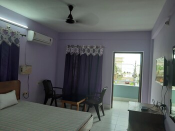 dhamstay hotel asish near sea beach puri