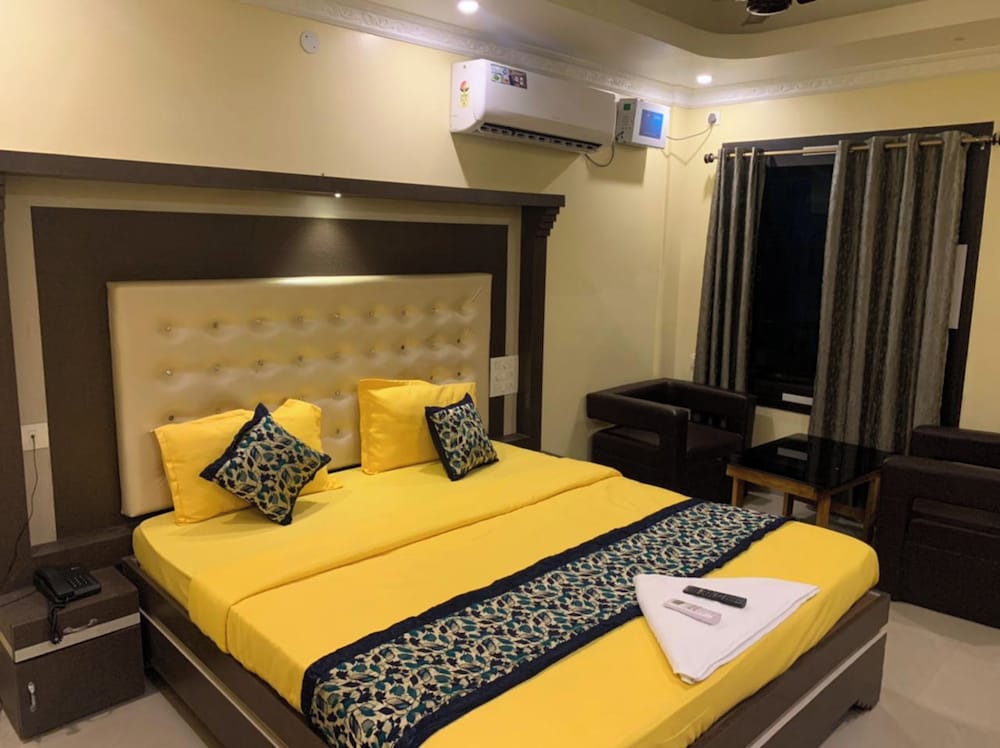 dhamstay hotel asish near sea beach puri