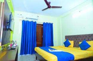 dhamstay hotel asish near sea beach puri