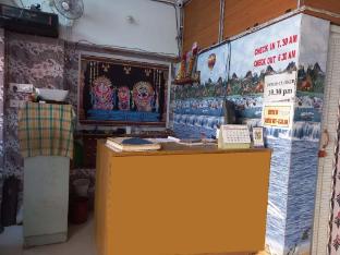 dhamstay hotel pranab sadan near beach