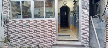 dhamstay hotel pranab sadan near beach