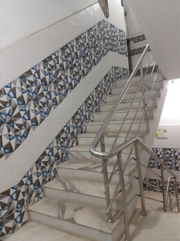 dhamstay hotel pranab sadan near beach
