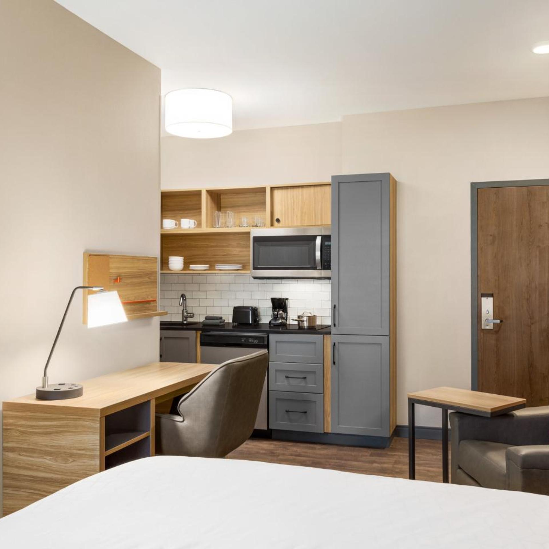 candlewood suites oakwood by ihg