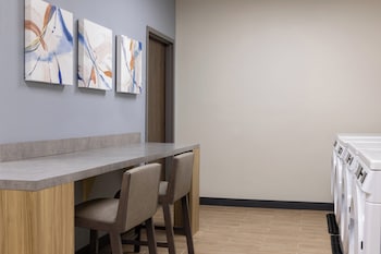 Candlewood Suites Oakwood By Ihg,,3 star