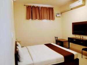 dhanaram ac rooms