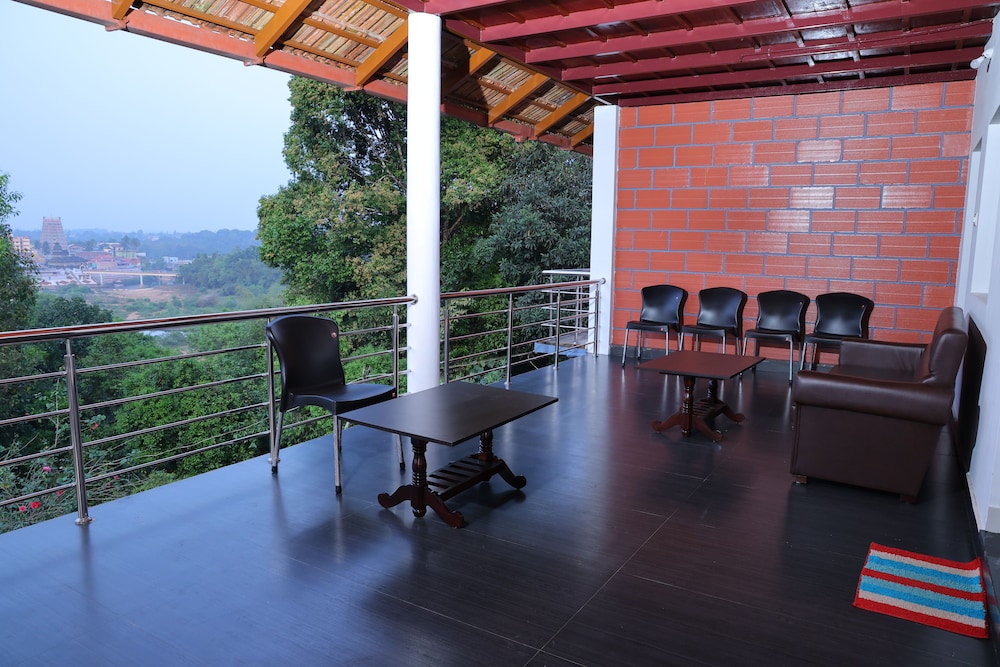 temple view homestay