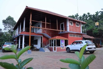 temple view homestay