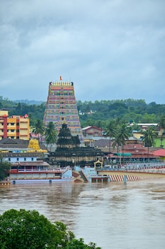 temple view homestay