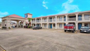Studio 6 Sulphur, La,,2 star